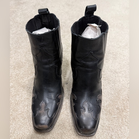FREEBIRD STORES - WEST Freebird Paula boots size 7 in Black Multi